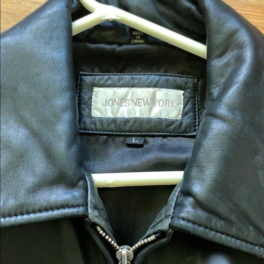 Leather jacket - Picture 5 of 9